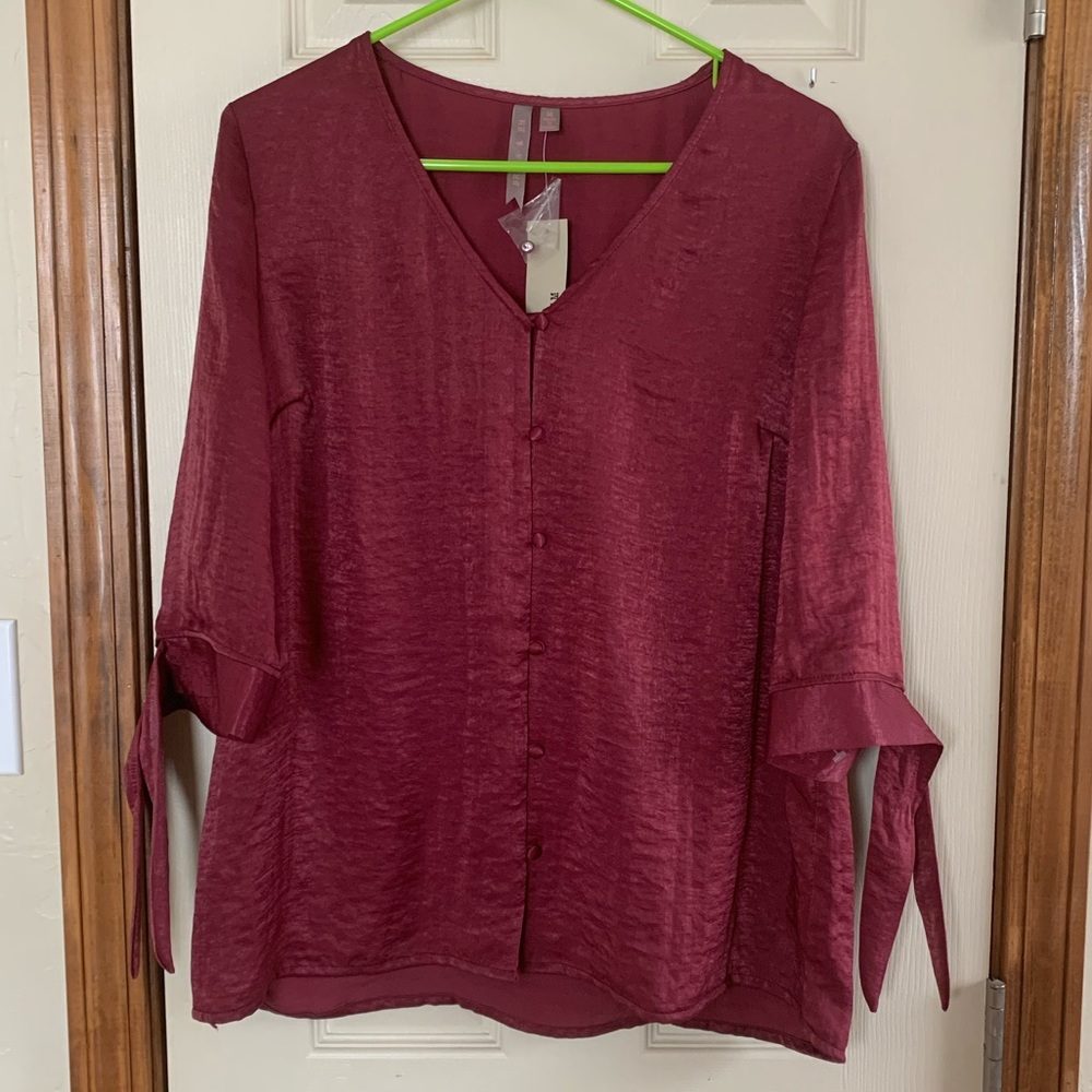 NWT Brinna & Em 3/4 sleeve top